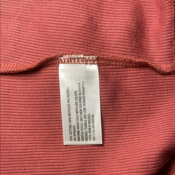 Wild Fable Pink Crop Tank Top Fitted - Picture 4 of 5